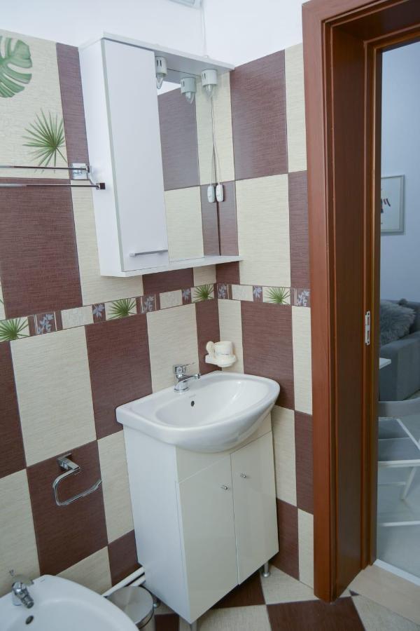 Cozzy Inn City Centre Konstanca Kültér fotó